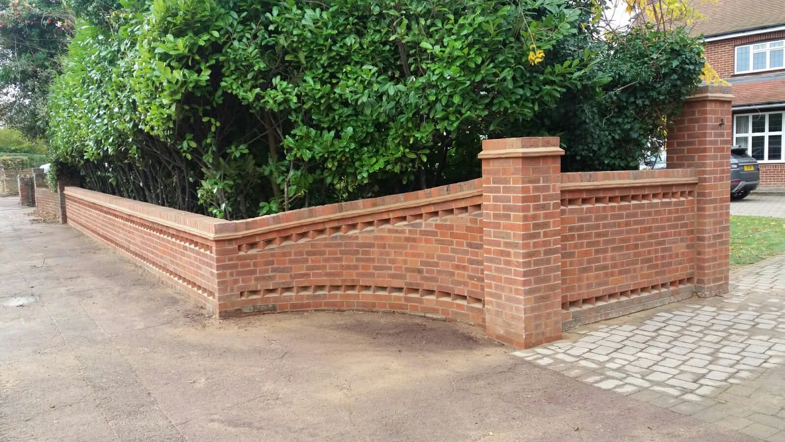 Building Curved Brick Walls | Herriott Services | Herriott Services LTD